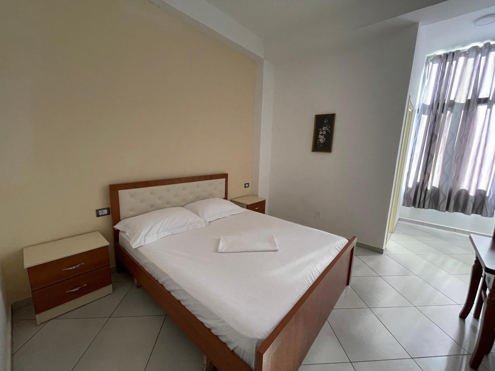 Hotel Latifi Gramsh Exterior foto